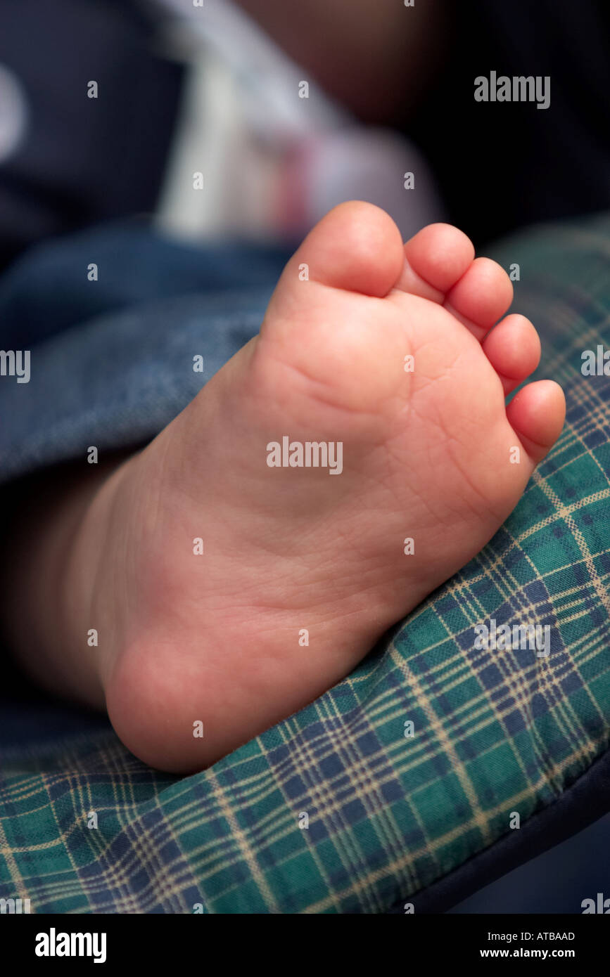 Wrinkled foot hi-res stock photography and images - Page 2 - Alamy