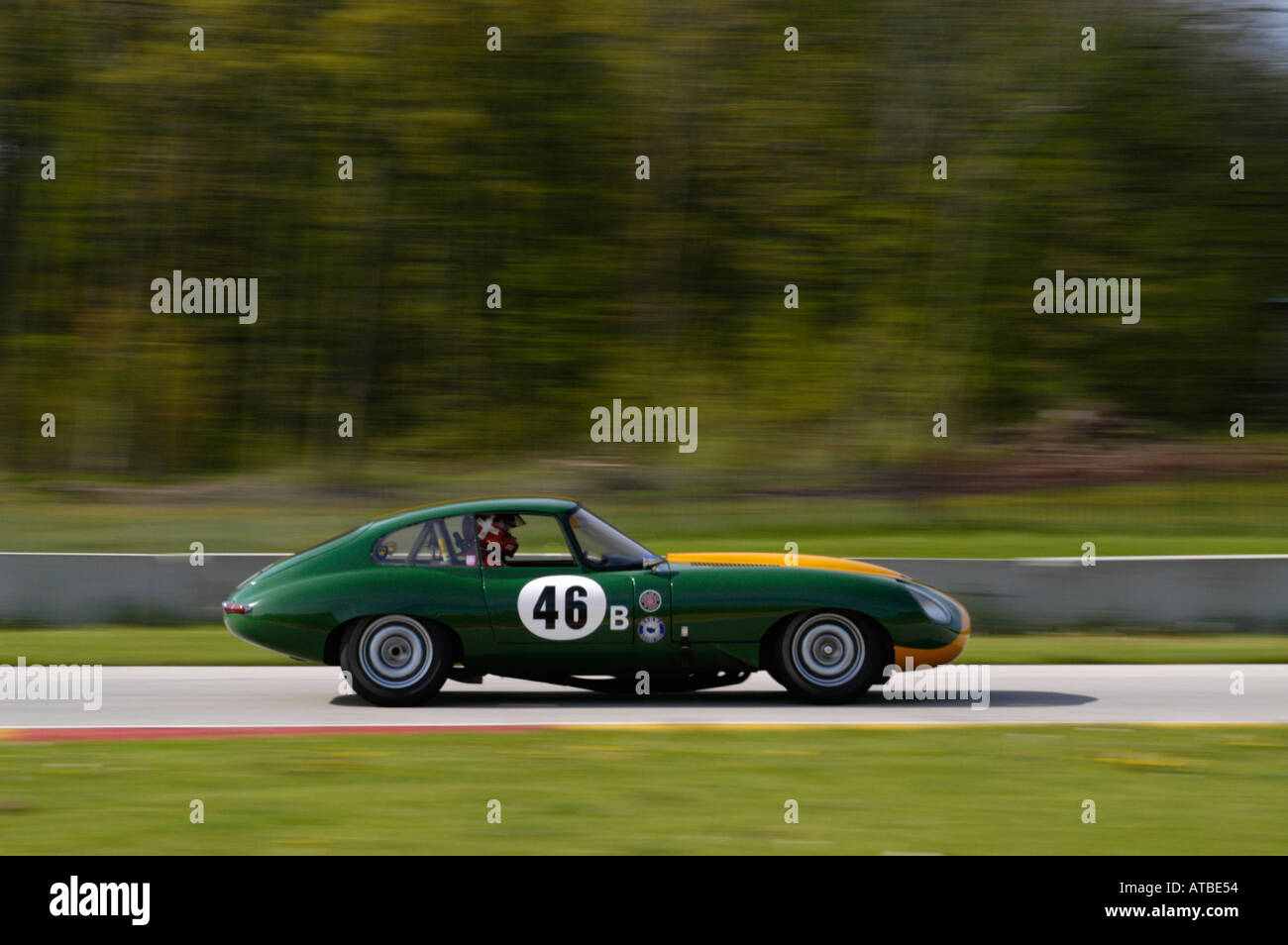 George Stauffer races his 1963 Jaguar XK E at the SVRA Vintage GT Challenge at Road America 2004 Stock Photo