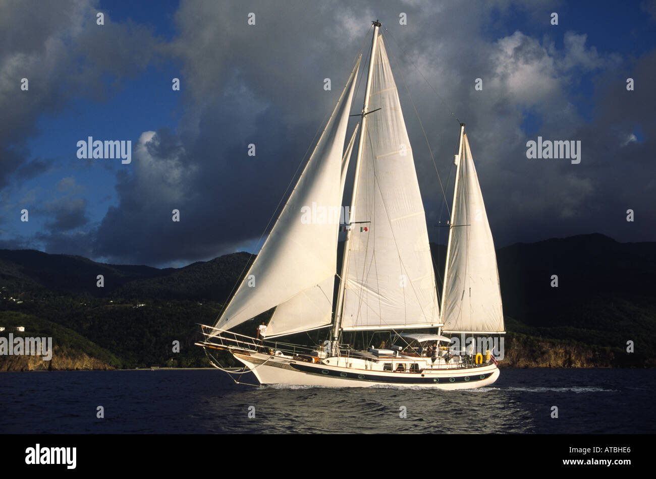 Classic boat sailing sunset hi-res stock photography and images - Alamy