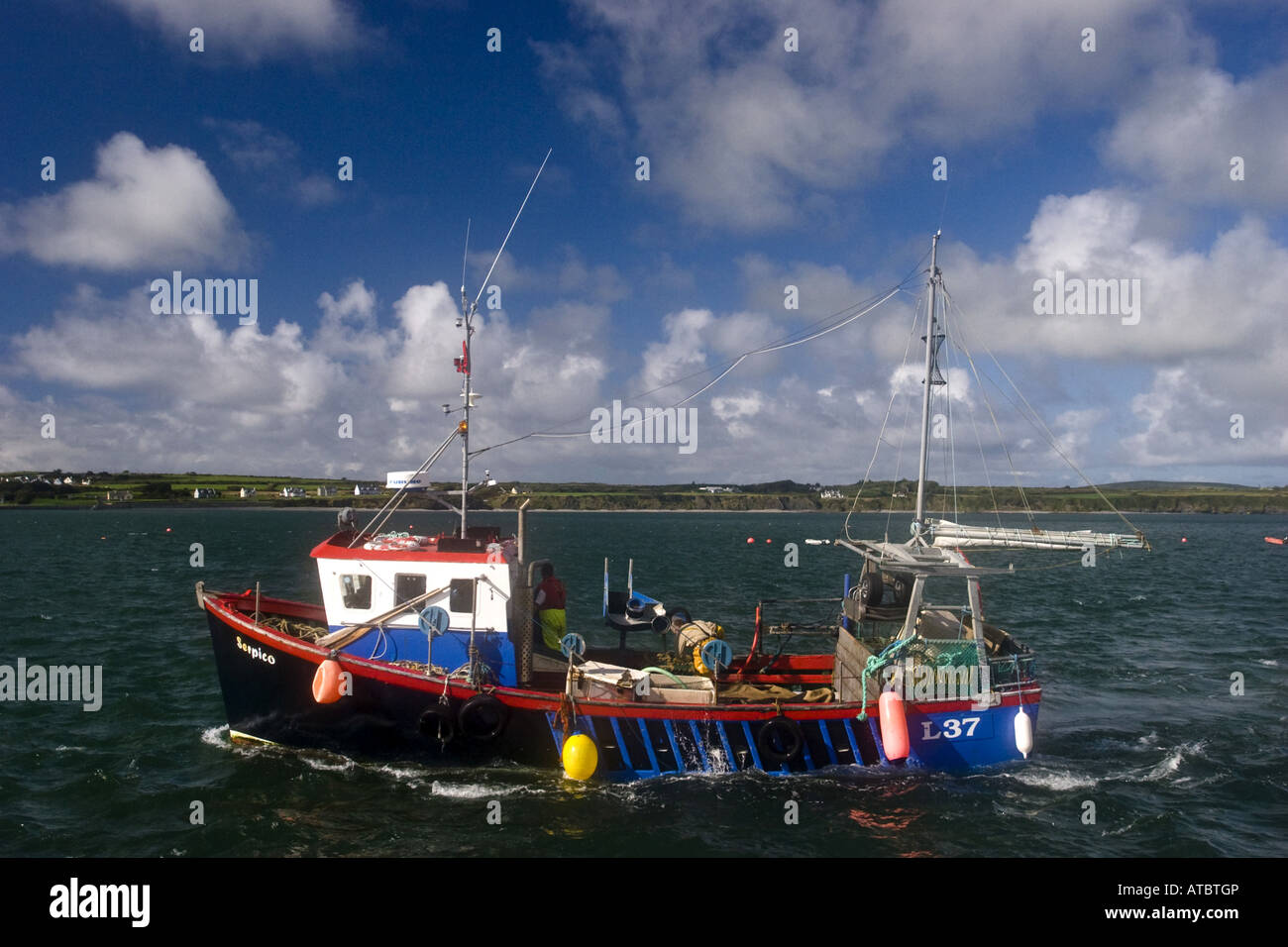 fishing boat in the mouth of the Shannon, Ireland, Clarens, Carrigaholt