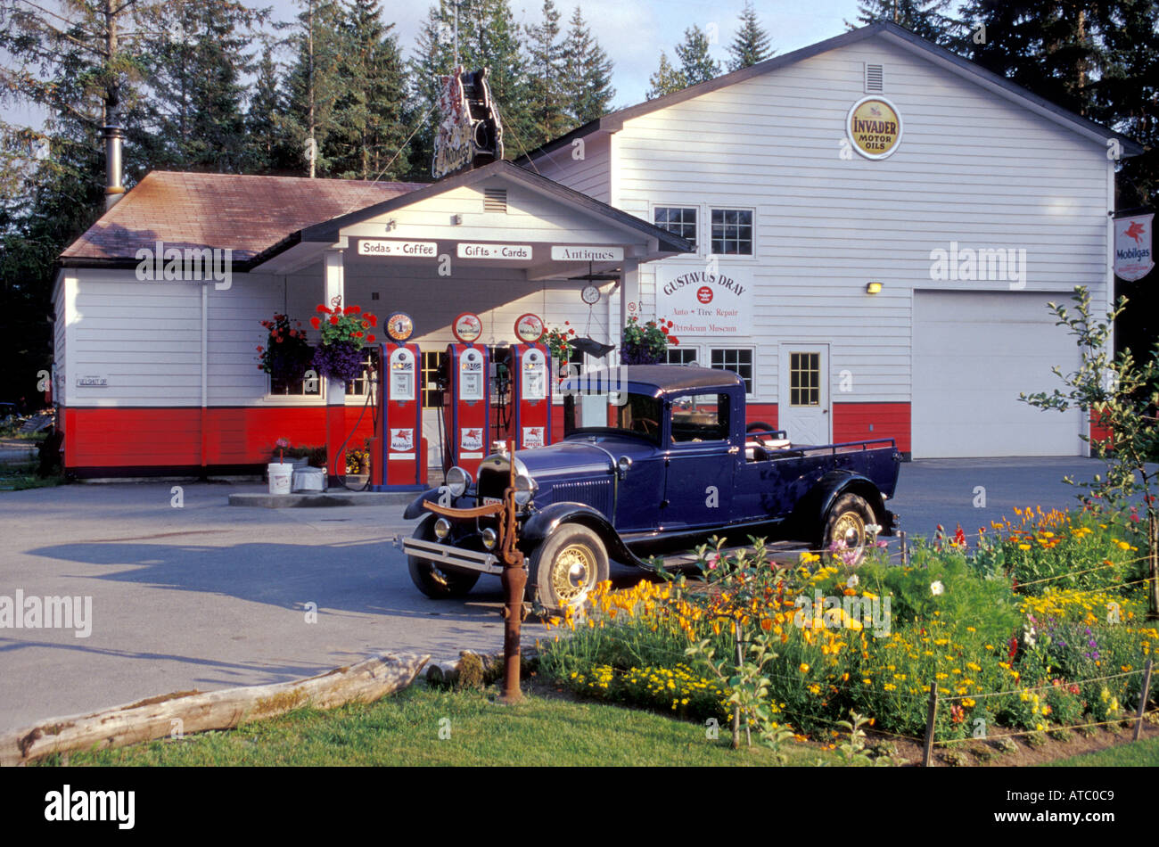 Alaska Gustavus old time gas station Stock Photo Alamy