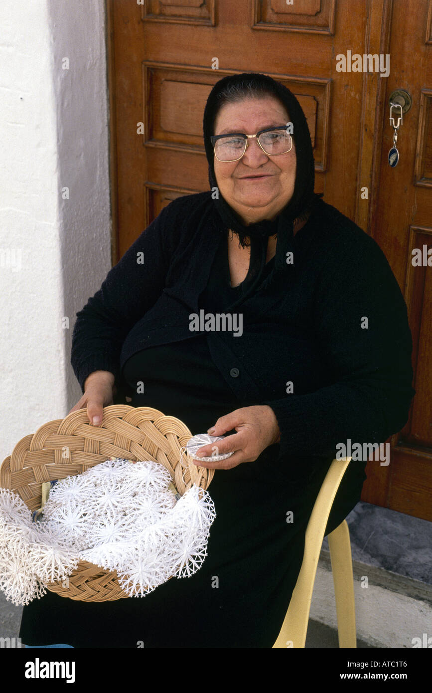 Seated black woman hi-res stock photography and images - Alamy