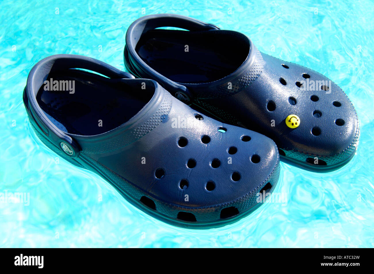 pool blue crocs