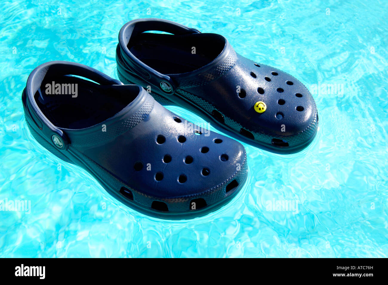 pool blue crocs