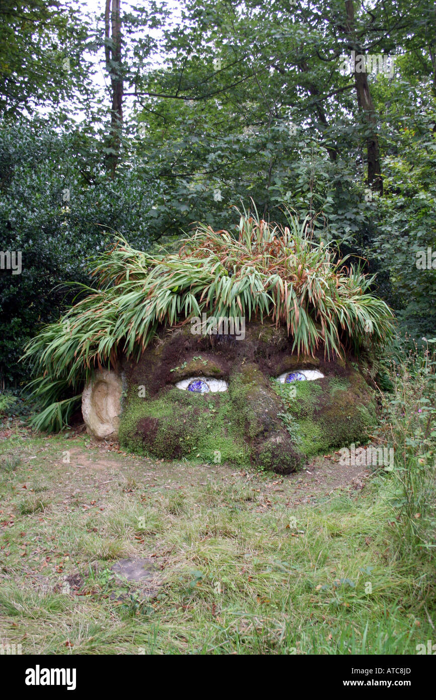 THE GIANT'S HEAD MUD SCULPTURE IN THE LOST GARDENS OF HELIGAN. CORNWALL  UK Stock Photo