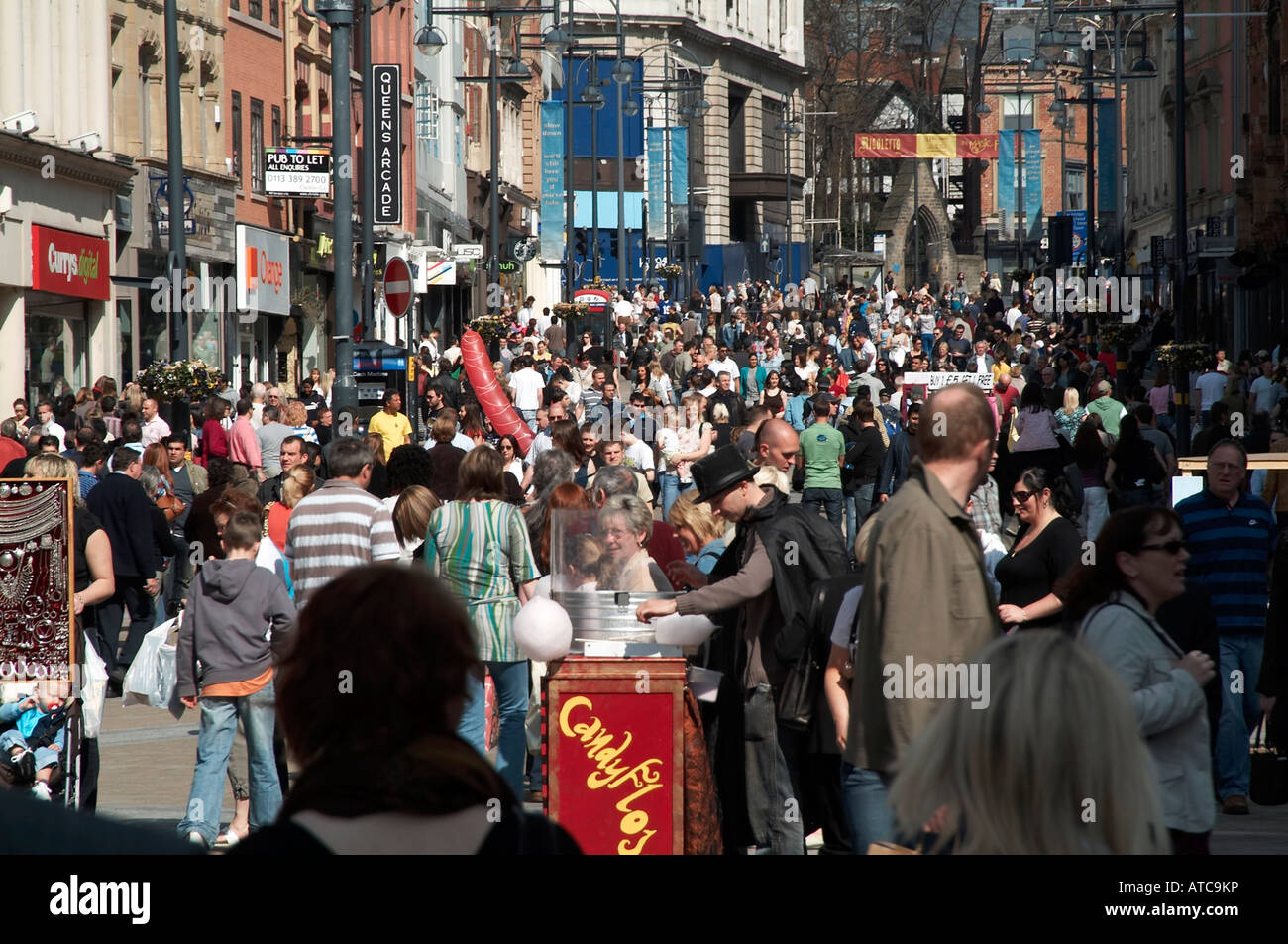 high street busy retail price index sales leeds Stock Photo