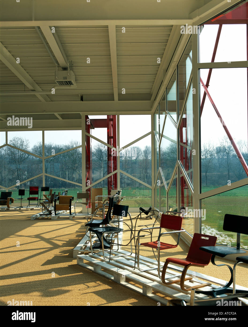 Smithson gallery hi-res stock photography and images - Alamy