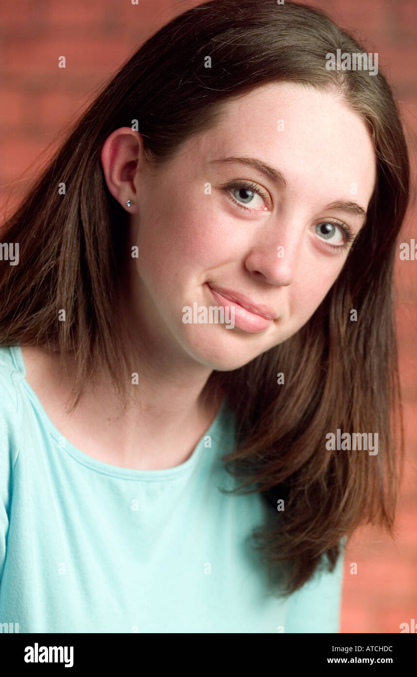 Teen portrait vertical hi-res stock photography and images - Alamy