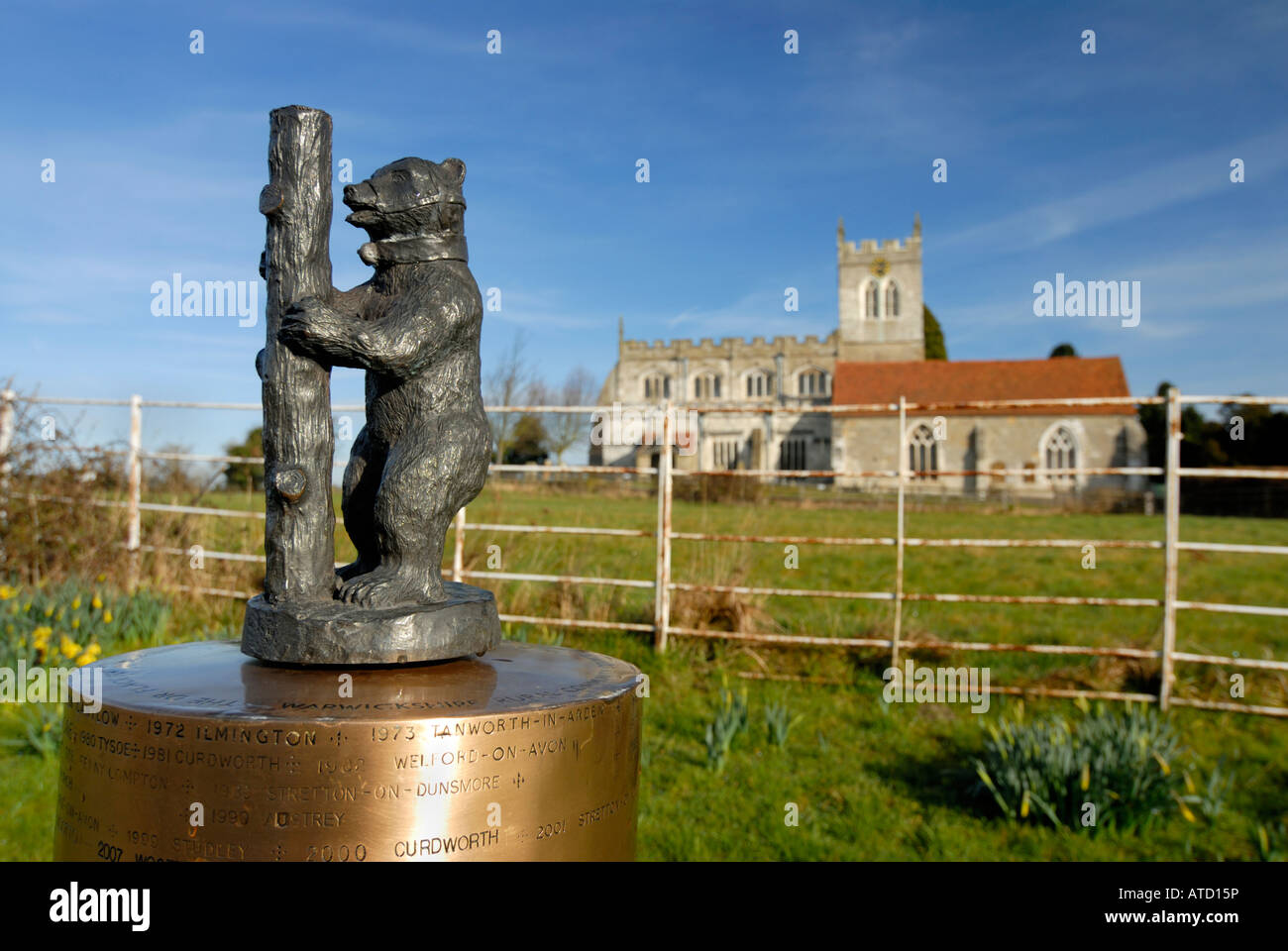 Wootton Wawen Warwickshire Bear and Ragged Staff memorial plinth commemorating the Village reaching a population of over 500 Stock Photo