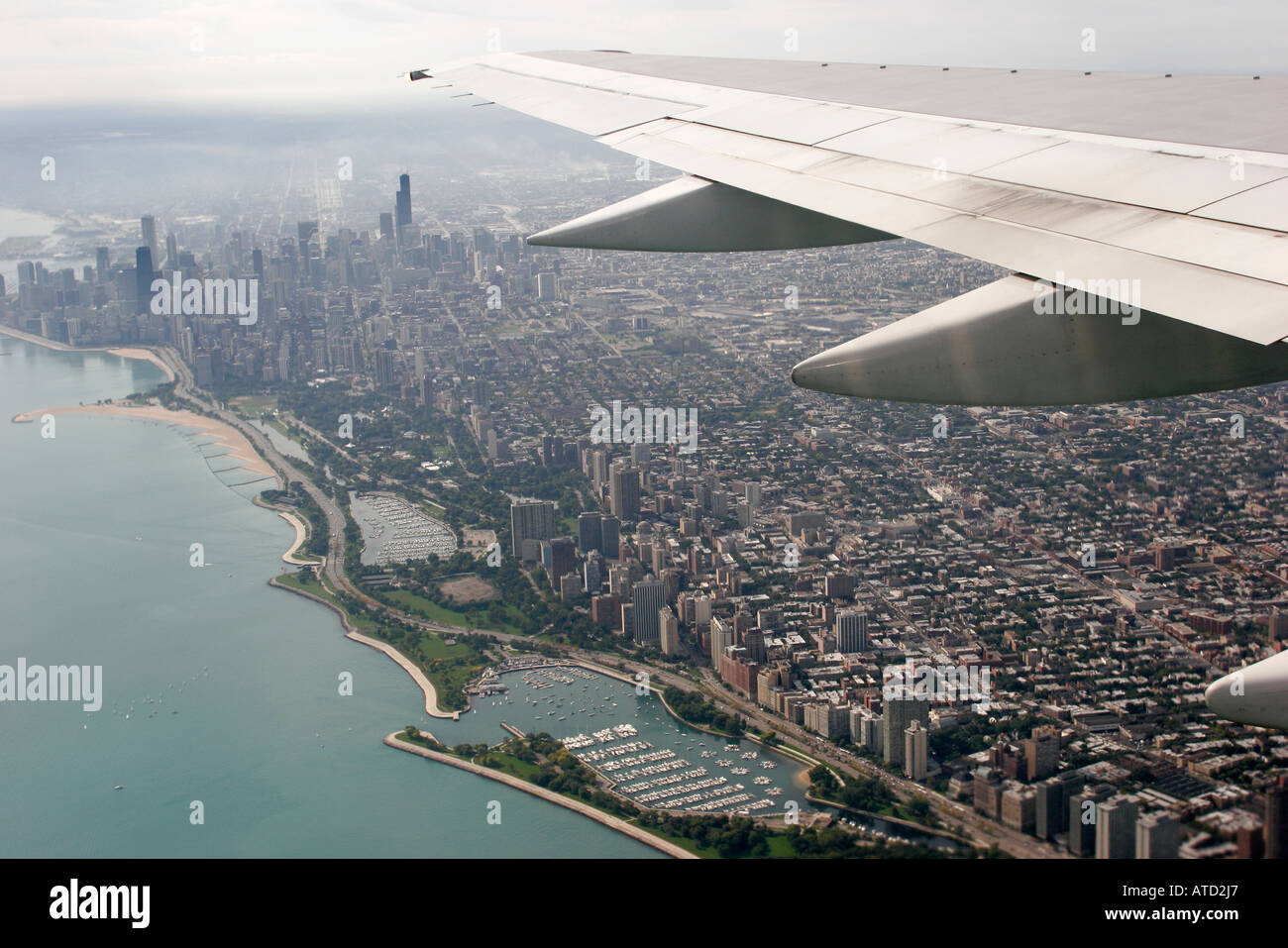 Aerial chicago wing hires stock photography and images Alamy