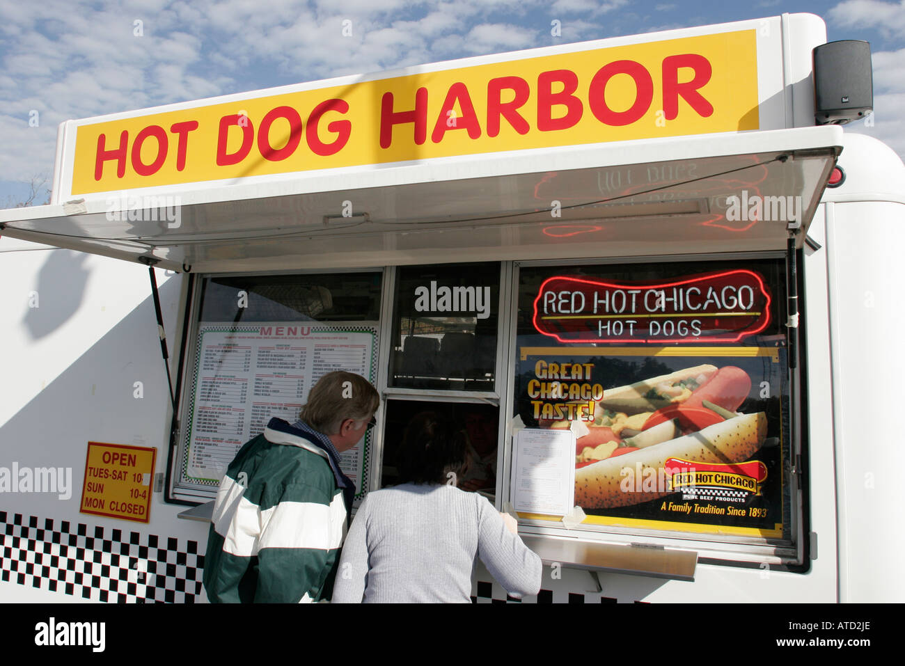Illinois Winthrop Harbor,harbour,Hot Dog Harbor,harbour,fast food