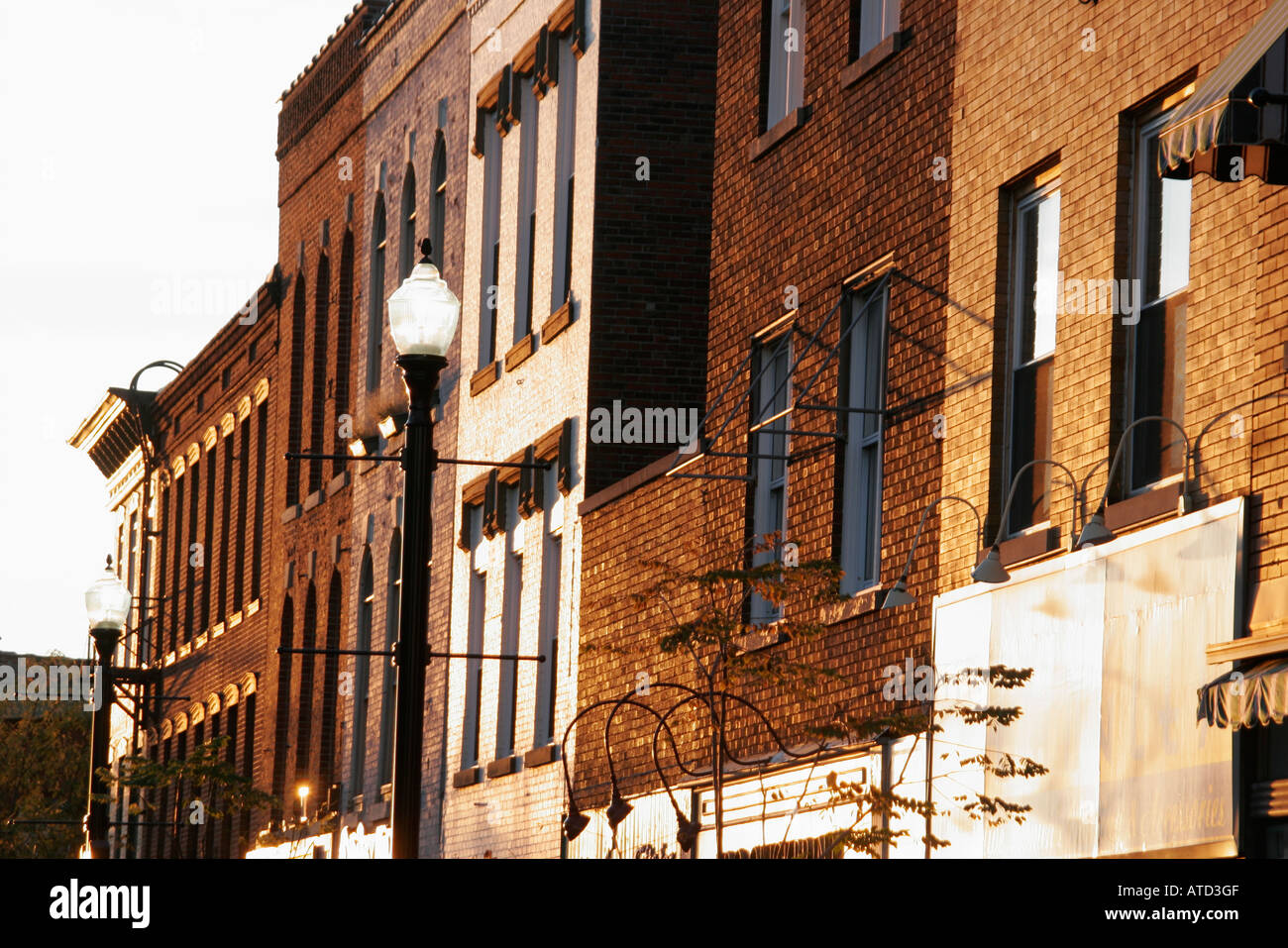 Valparaiso Indiana,Lincoln Way,historic buildings,city skyline cityscape,architecture 