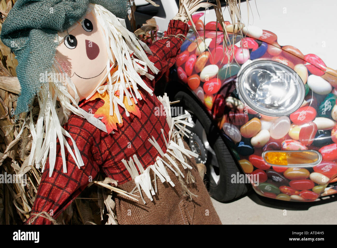 Kenosha Wisconsin,Jelly Belly Candy Store and Tour,scarecrow,fall