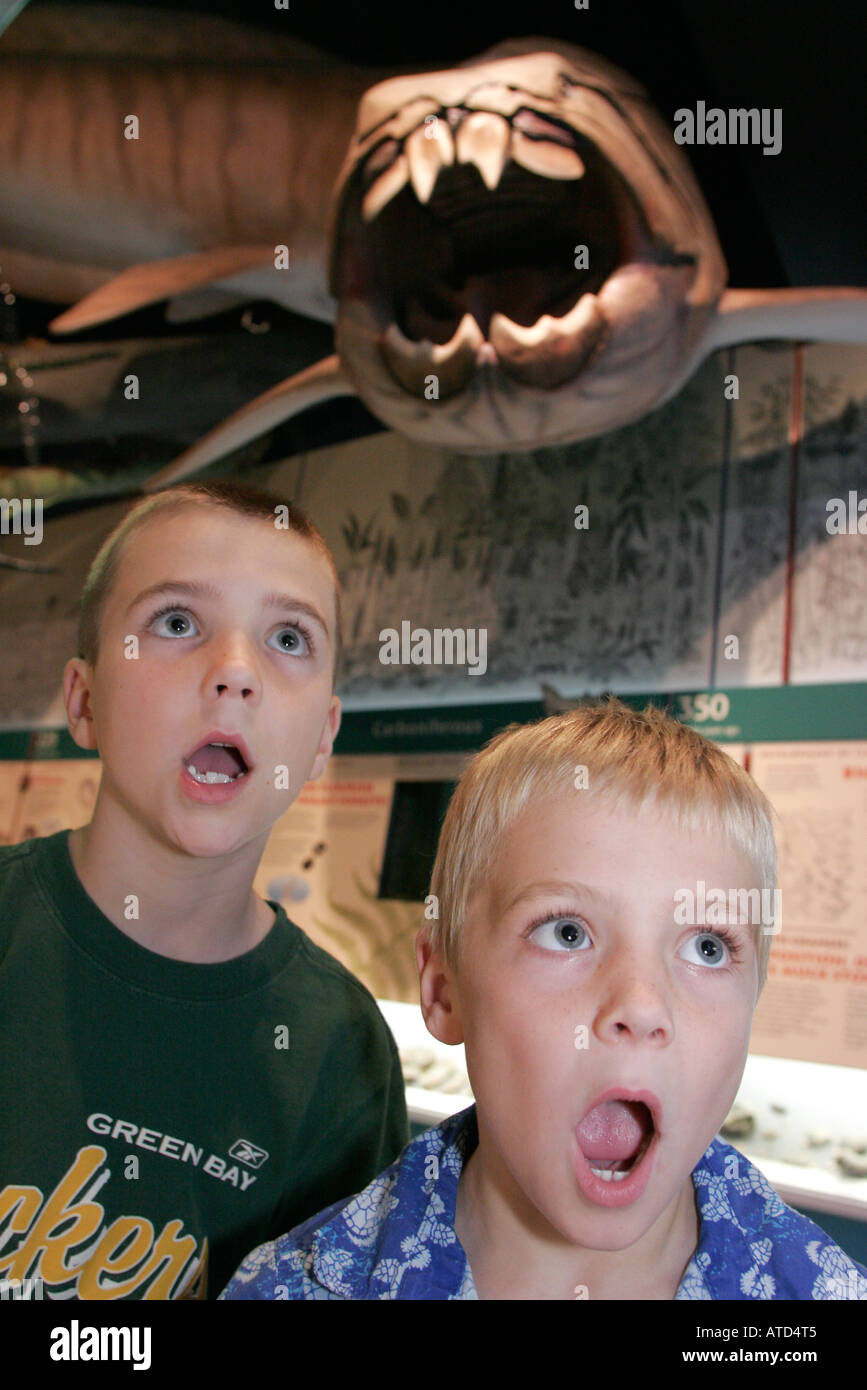 Wisconsin Kenosha County,Kenosha,Kenosha Public Museum,history,boy boys