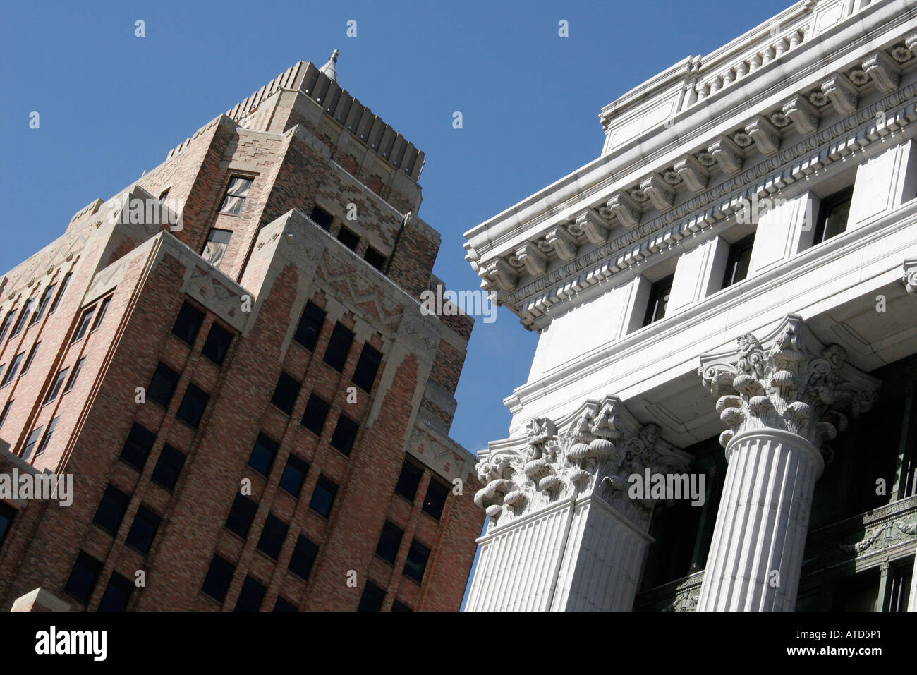 Milwaukee Wisconsin,East Wisconsin Avenue,Northwestern Mutual Life building 1914,Wisconsin Gas building 1930,WI061014107 Stock Photo