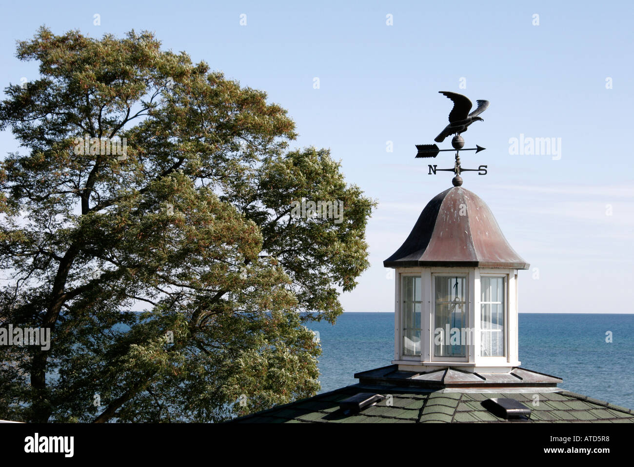 Wisconsin Racine Lake Michigan Lighthouse Drive beach house Stock Photo