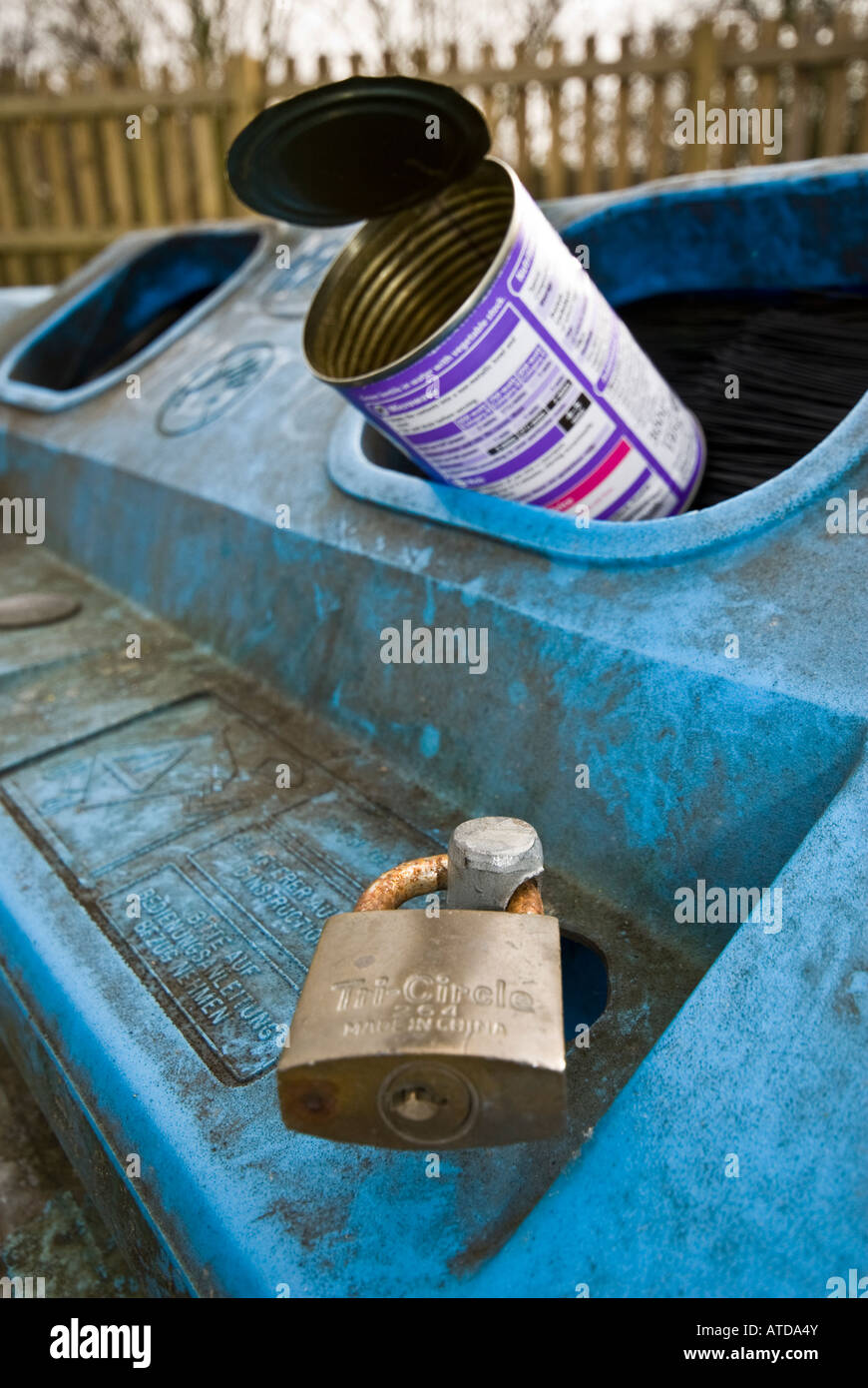 Open Tin Can Recycling Bin lock dirt Stock Photo Alamy