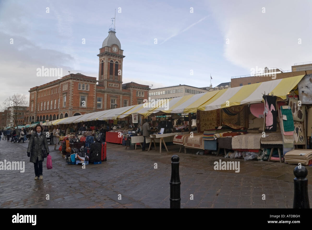 Chesterfield market hires stock photography and images Alamy