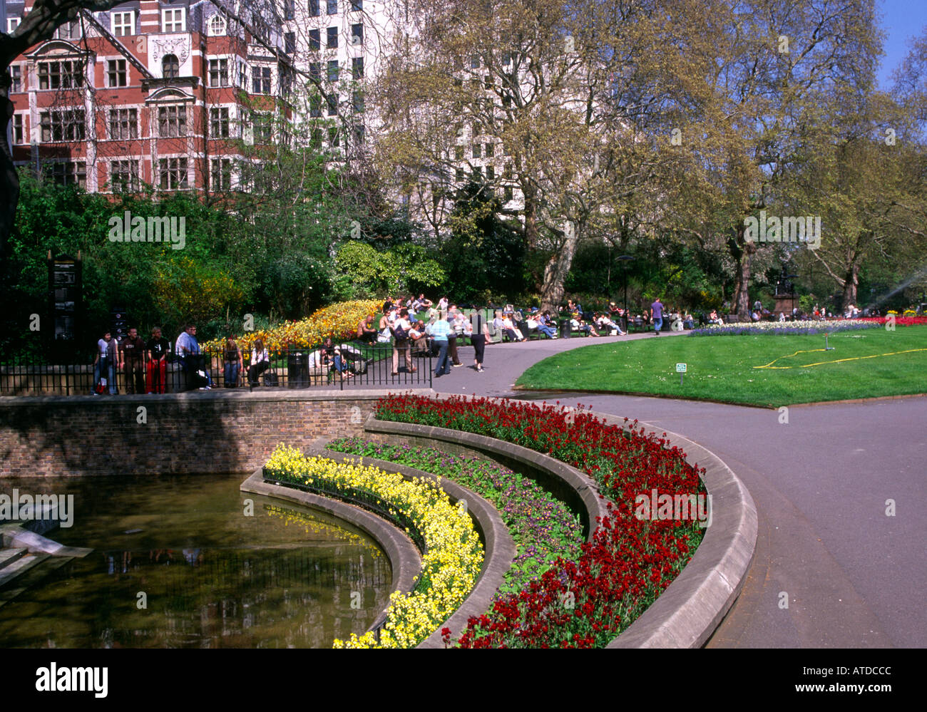 London in sun hi-res stock photography and images - Alamy