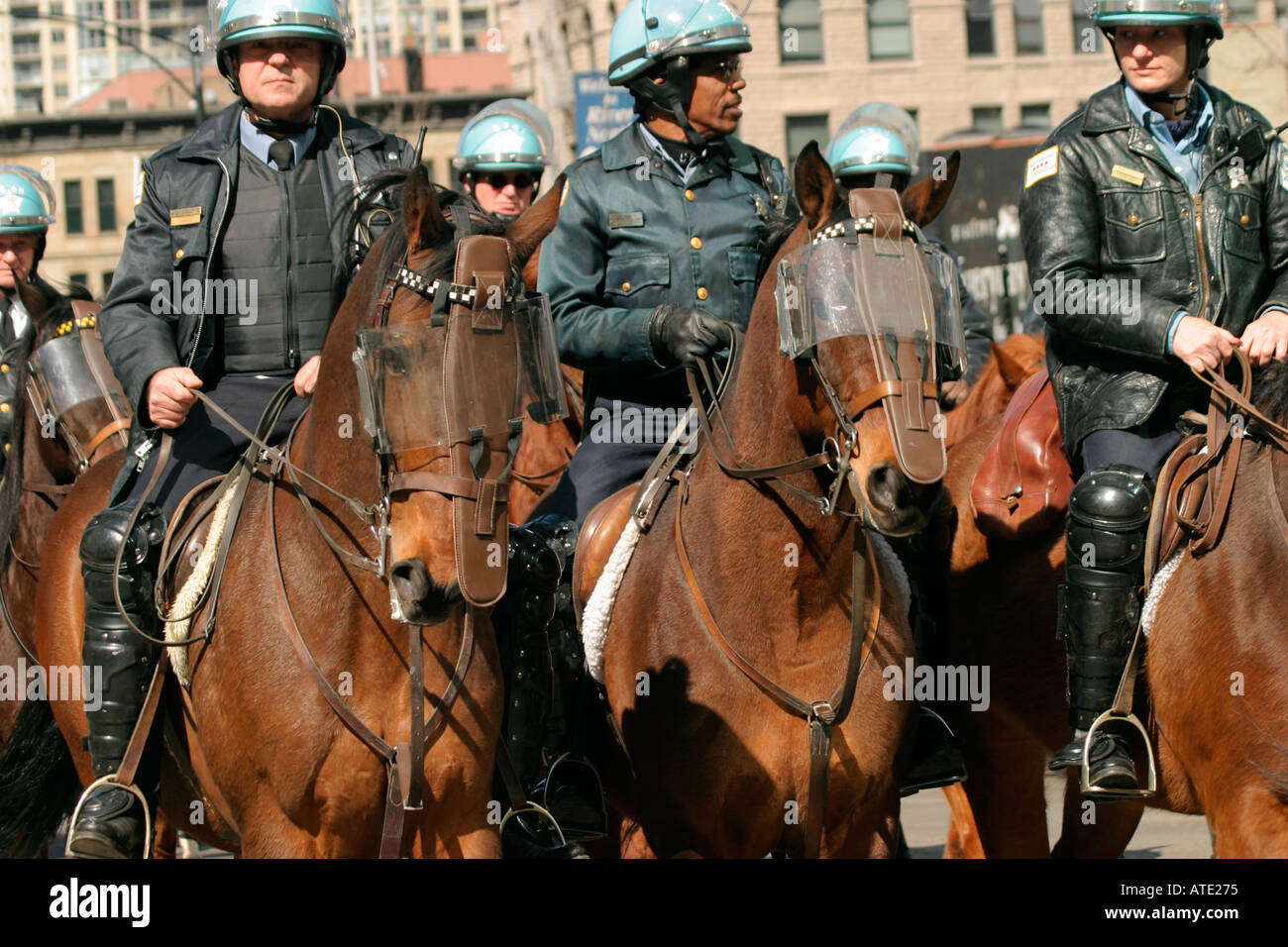 Mounted police in riot gear hi-res stock photography and images - Alamy