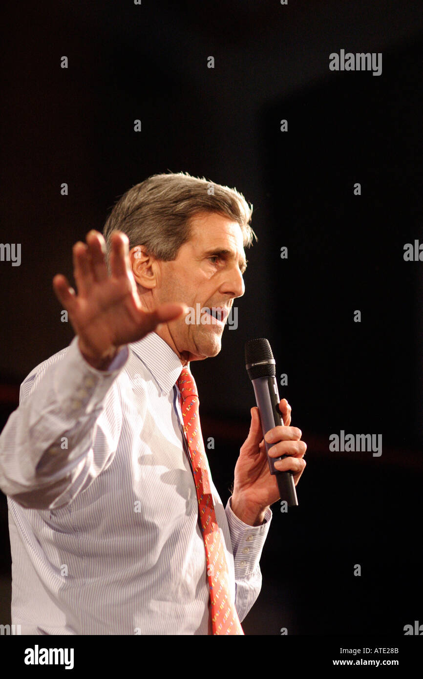 John Kerry campaigns for President of U S Stock Photo