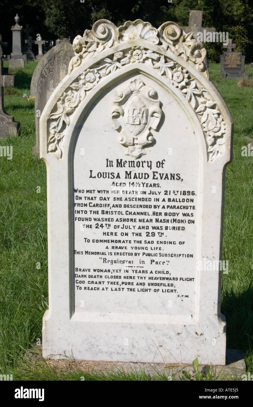 Gravestone describing the circumstances of the sad and unusual death of Laura Maud Evans in 1896 Stock Photo