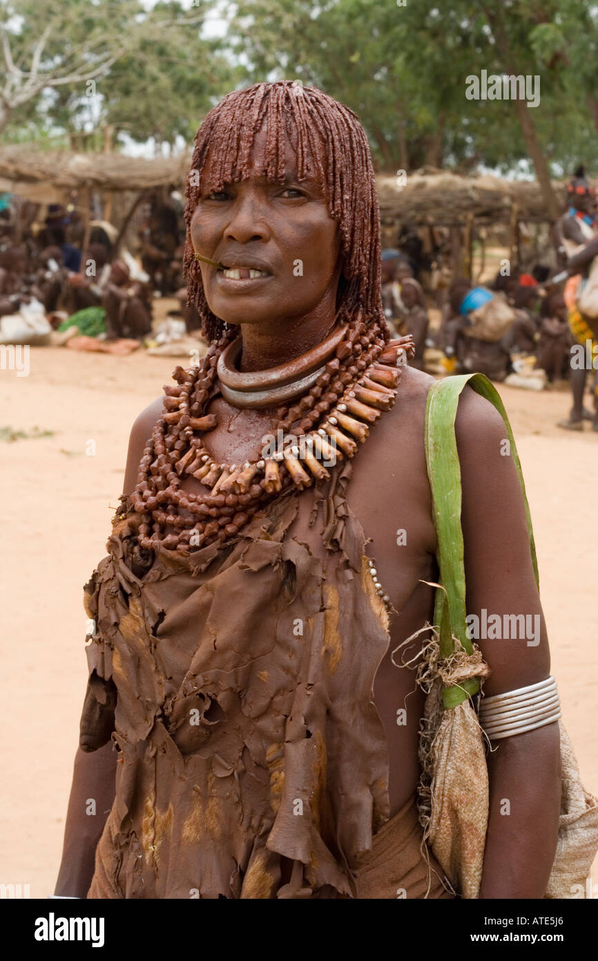 Captured in South Ethiopia,Omo valley in october 2006. The woman in traditional clothes  belongs to Hamer tribe Stock Photo