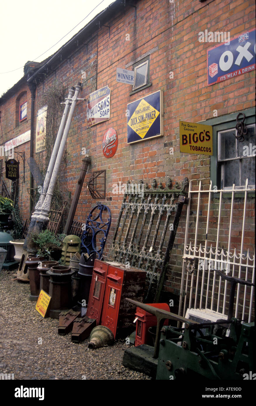 Salvage yard hires stock photography and images Alamy