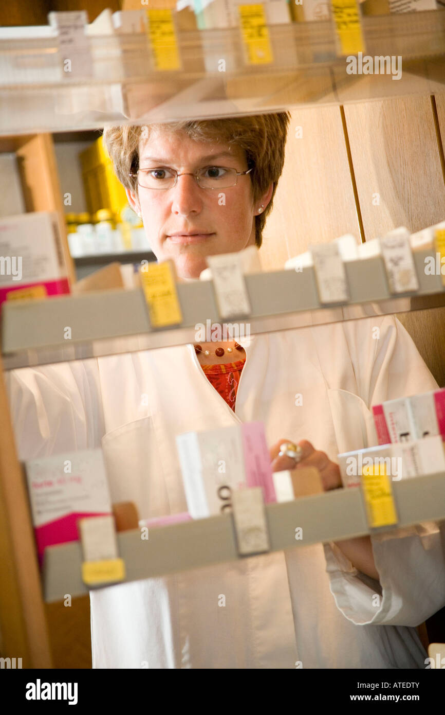 Chemists shop glasses hires stock photography and images Alamy