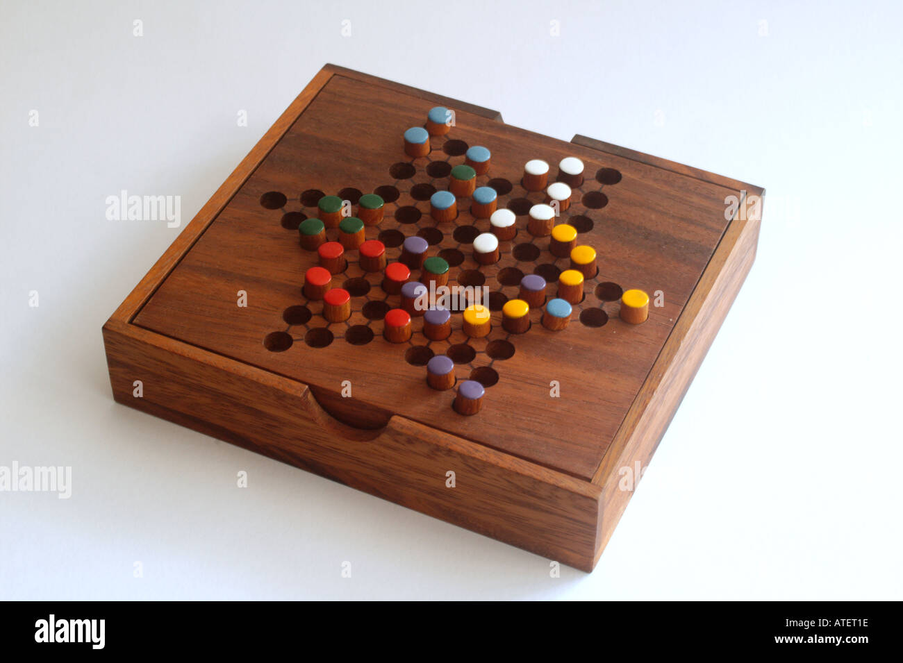 chinese checkers wooden pegs