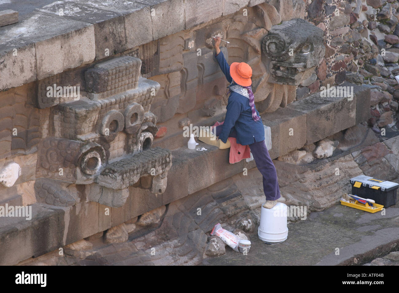The Aztec pyramids at Teotihucán near Mexico City Stock Photo Alamy