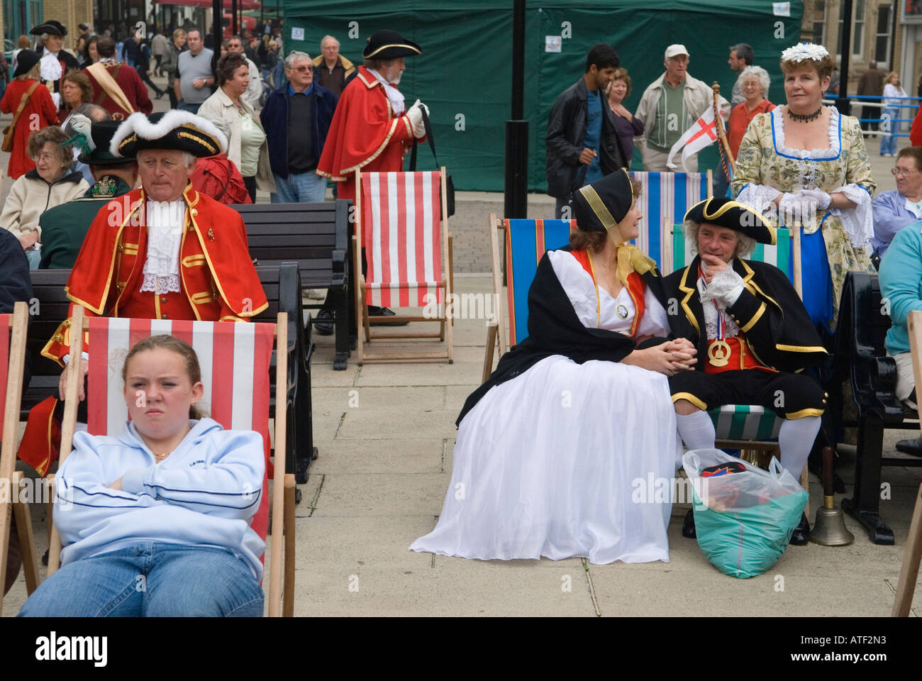 Audience watching the National Town Criers Championship Hastings east sussex  England 2006 2000s UK HOMER SYKES Stock Photo