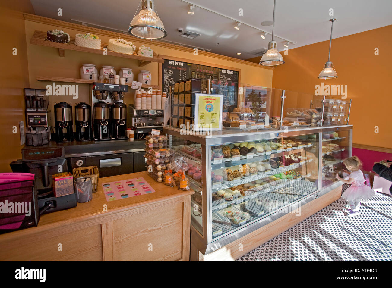 Crumbs Bakery, Santa Monica Blvd. S, Beverly Hills, Los Angeles, USA Stock Photo
