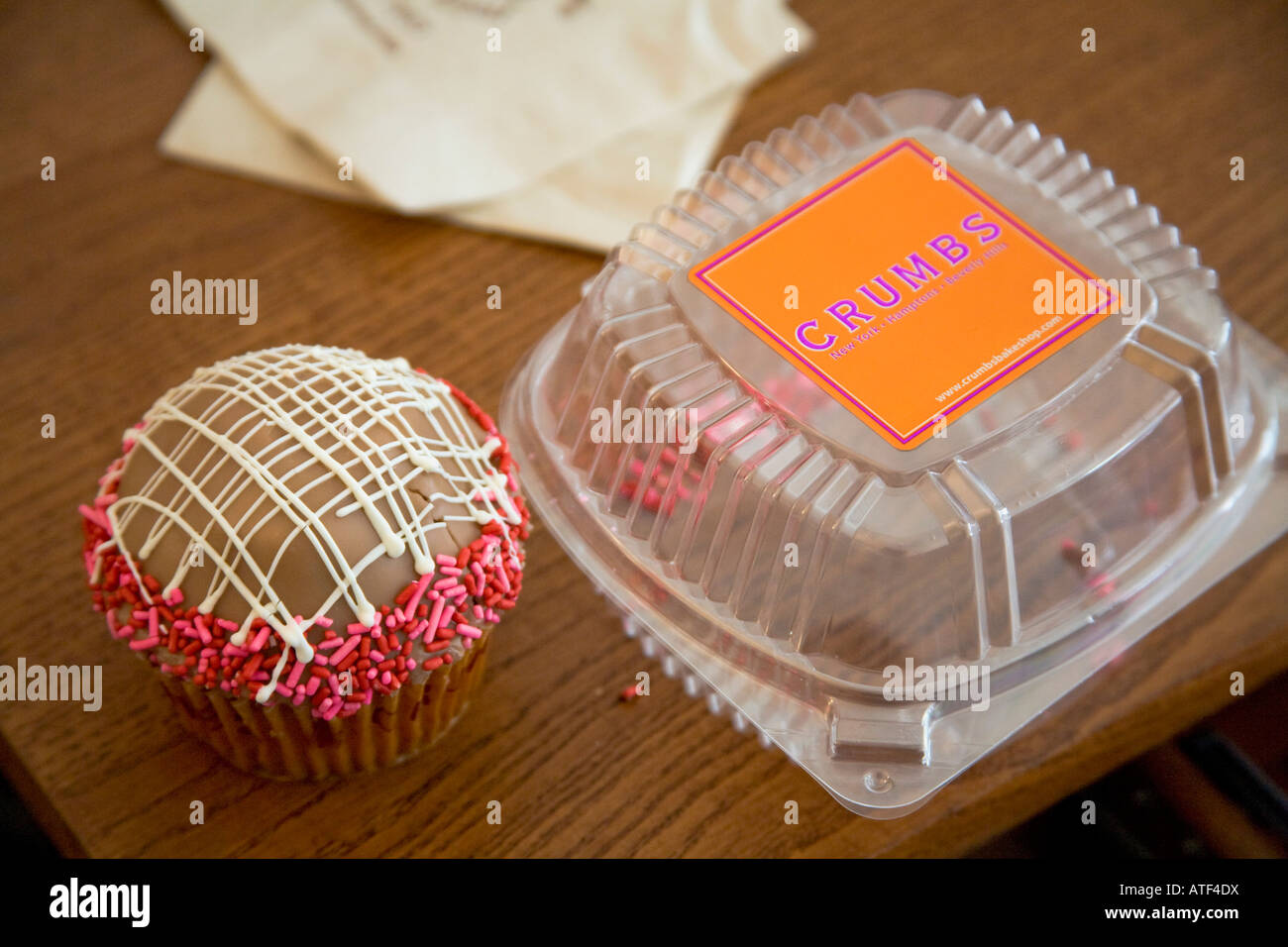 Crumbs Bakery, Santa Monica Blvd. S, Beverly Hills, Los Angeles, USA Stock Photo