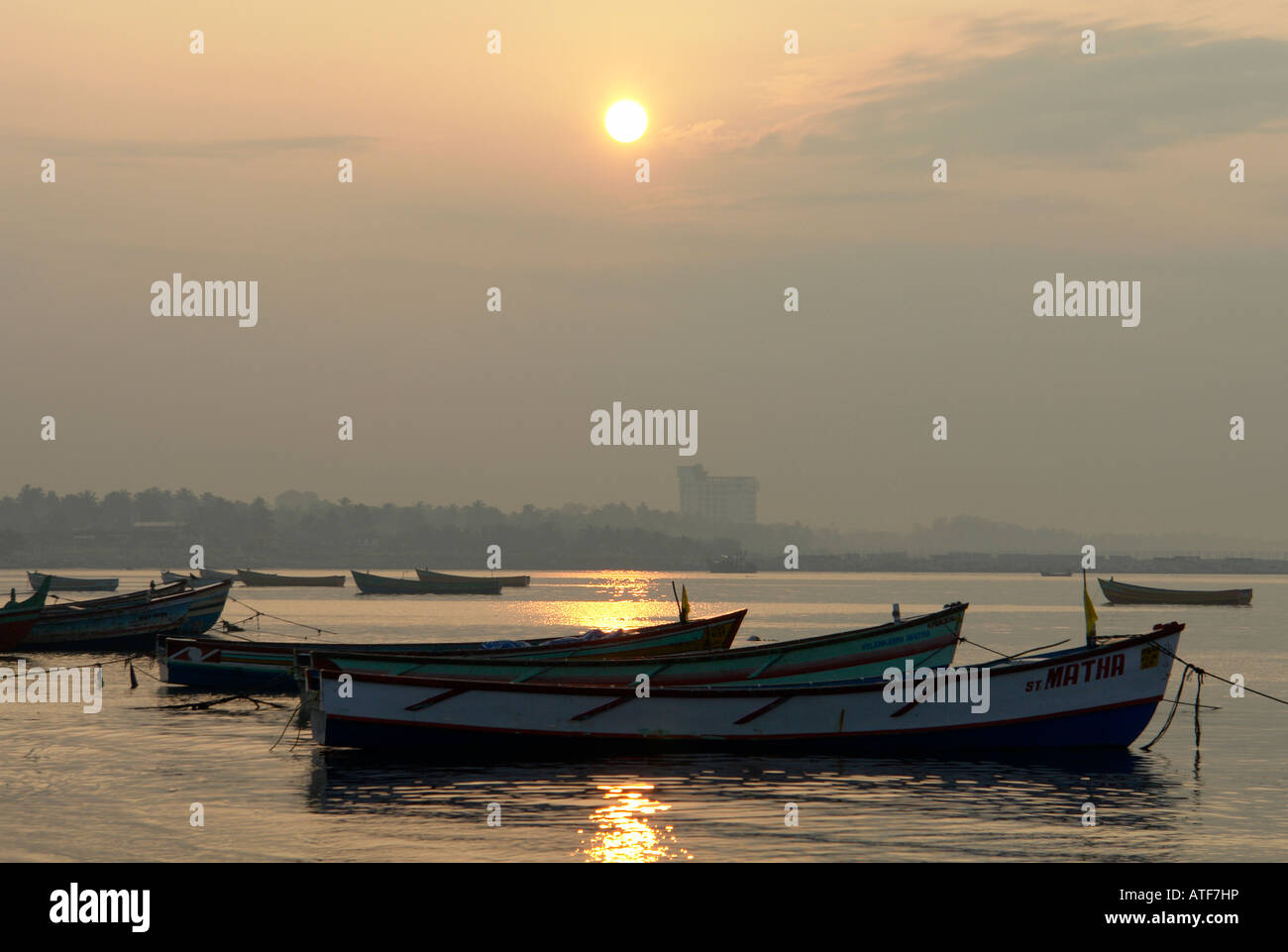 Fishing boats kollam india hi-res stock photography and images - Alamy