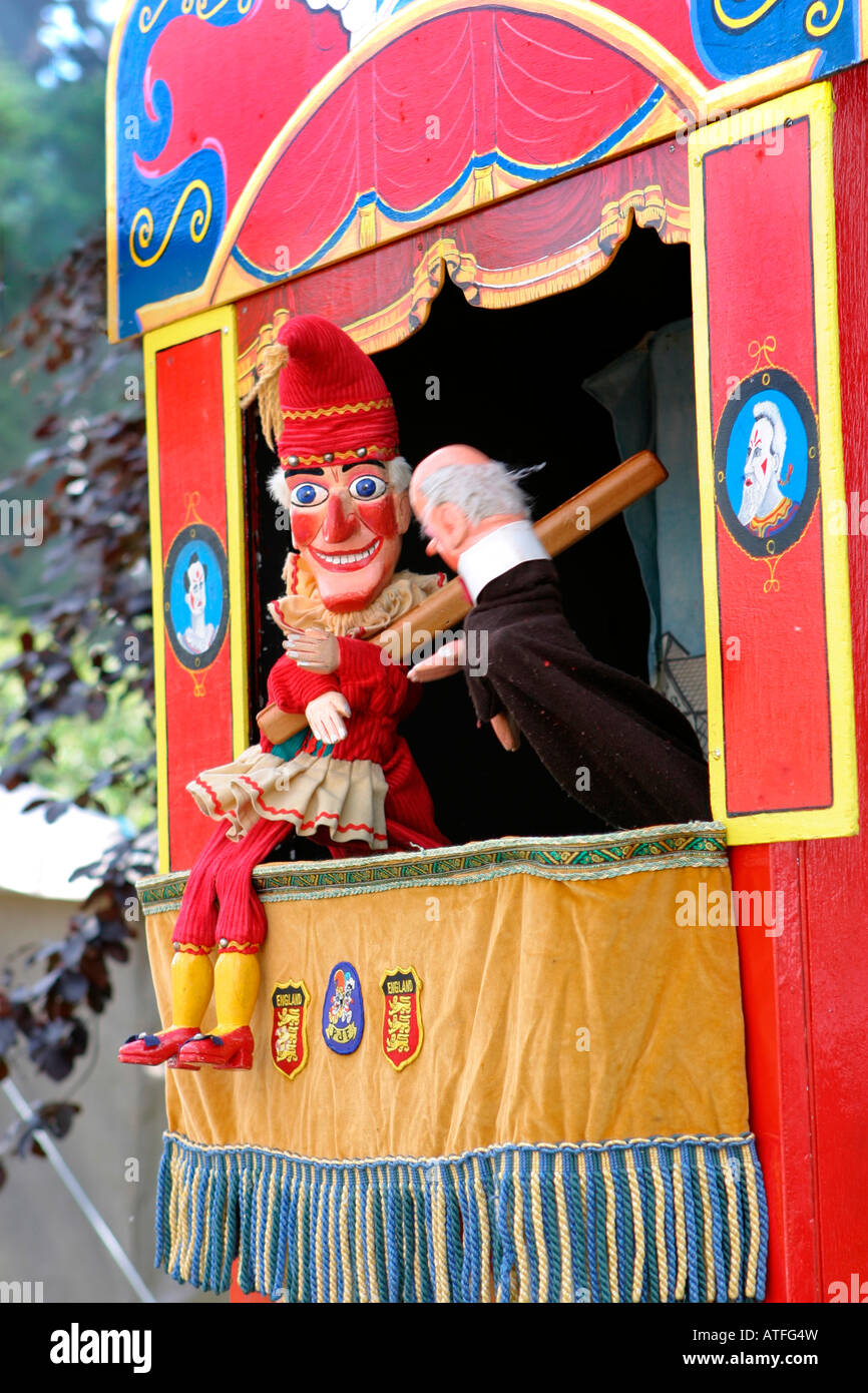 Traditional puppet show hi-res stock photography and images - Alamy