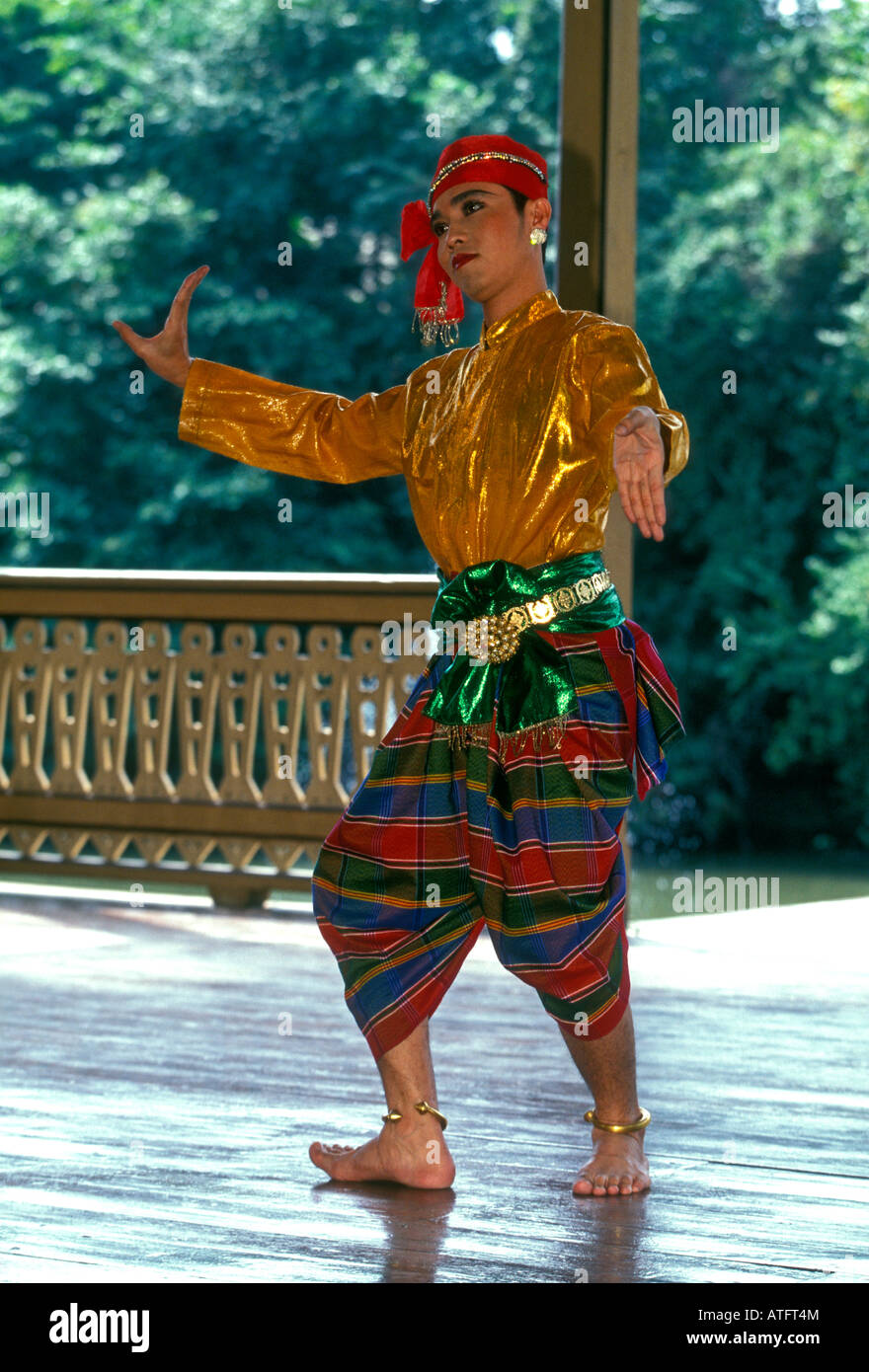 Thai dance dancer dancers dancing dance performance, Vimanmek Palace, Vimanmek Mansion, Bangkok, Bangkok Province, Thailand, Southeast Asia, Asia Stock Photo