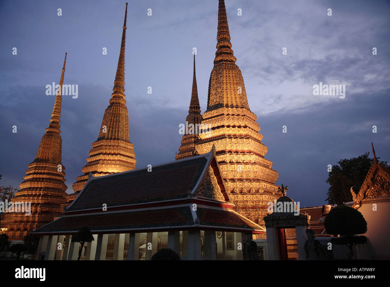Thailand Bangkok Wat Pho buddhist temple Stock Photo - Alamy