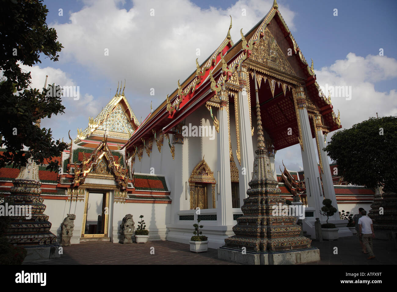 Thailand Bangkok Wat Pho buddhist temple Stock Photo - Alamy