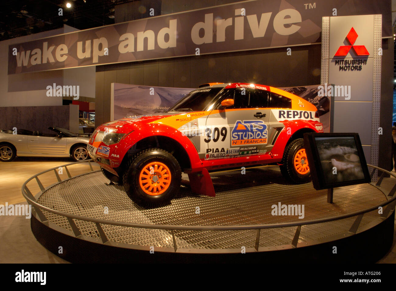 Mitsubishi Rally Raid Montero Pajero Evolution at the North American International Auto Show 2005 Stock Photo