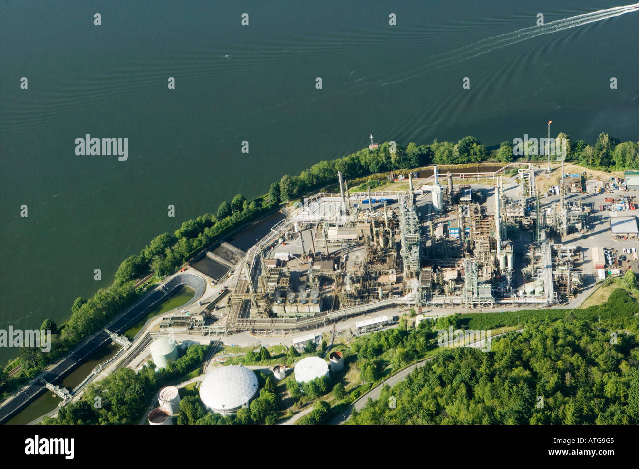 Shellburn Oil Refinery Burnaby BC Canada Stock Photo Alamy
