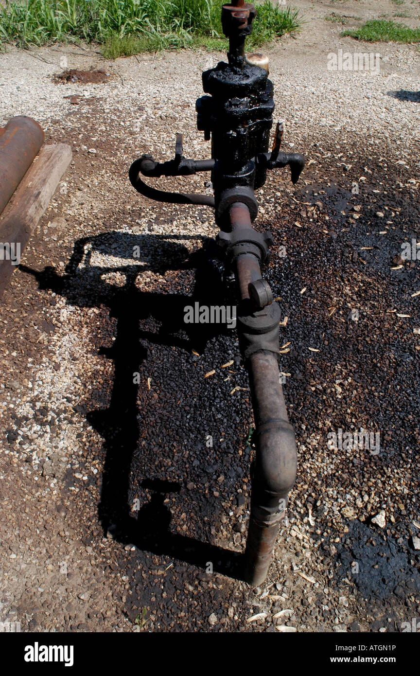 oil pump Kansas well Stock Photo Alamy
