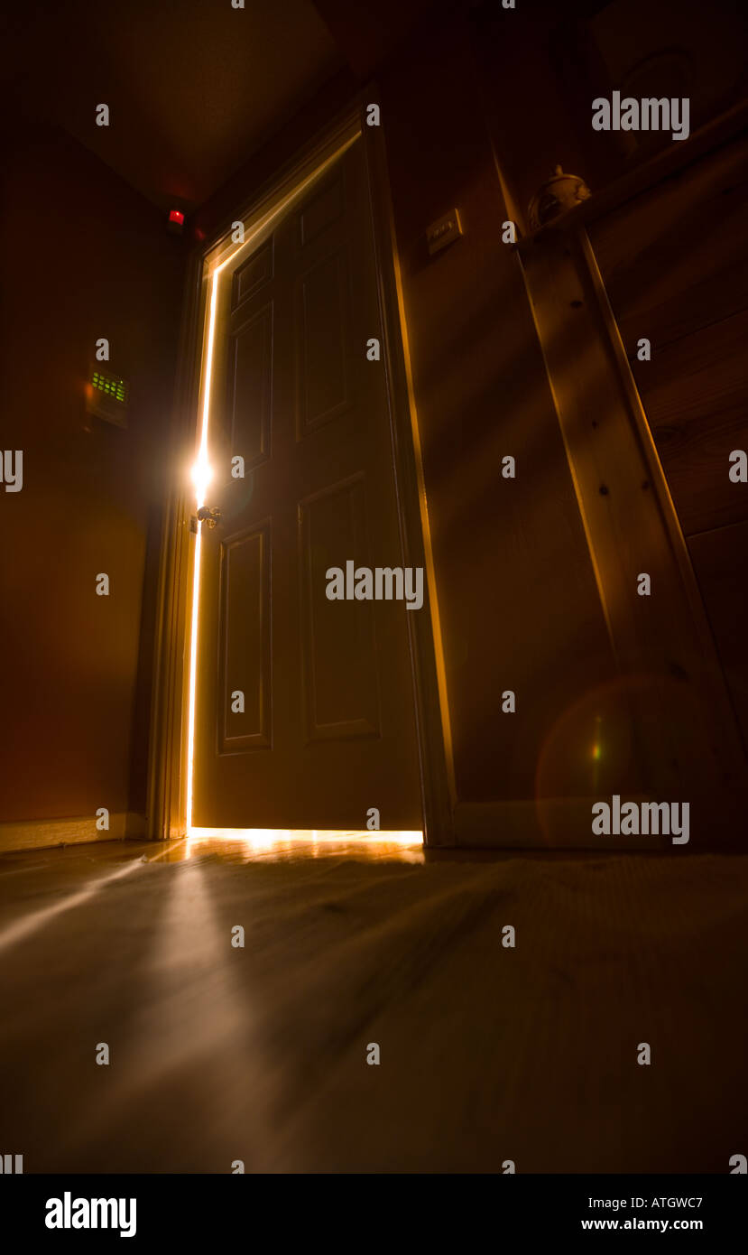 Spooky door ajar hires stock photography and images Alamy