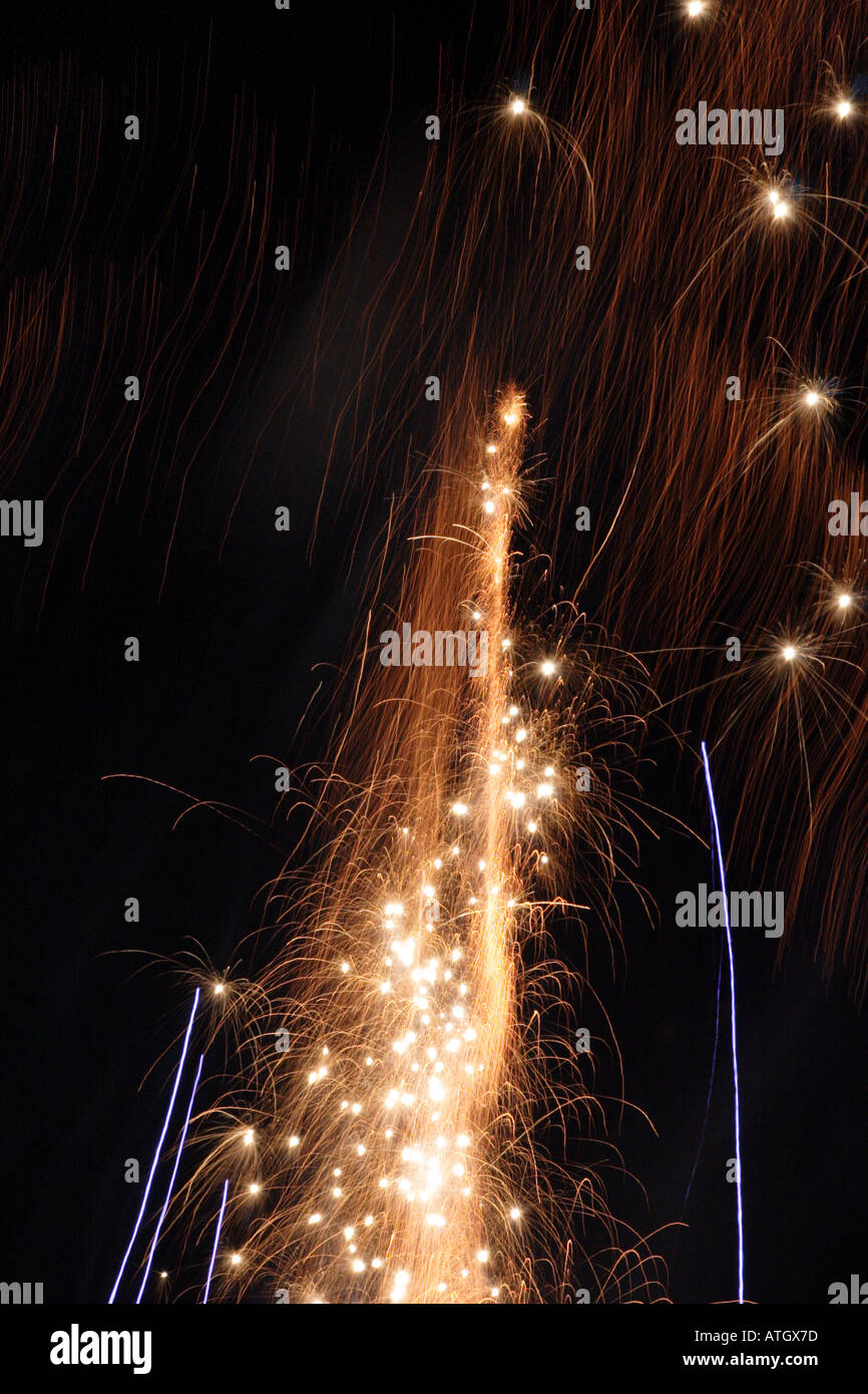 Flash bang hi-res stock photography and images - Alamy