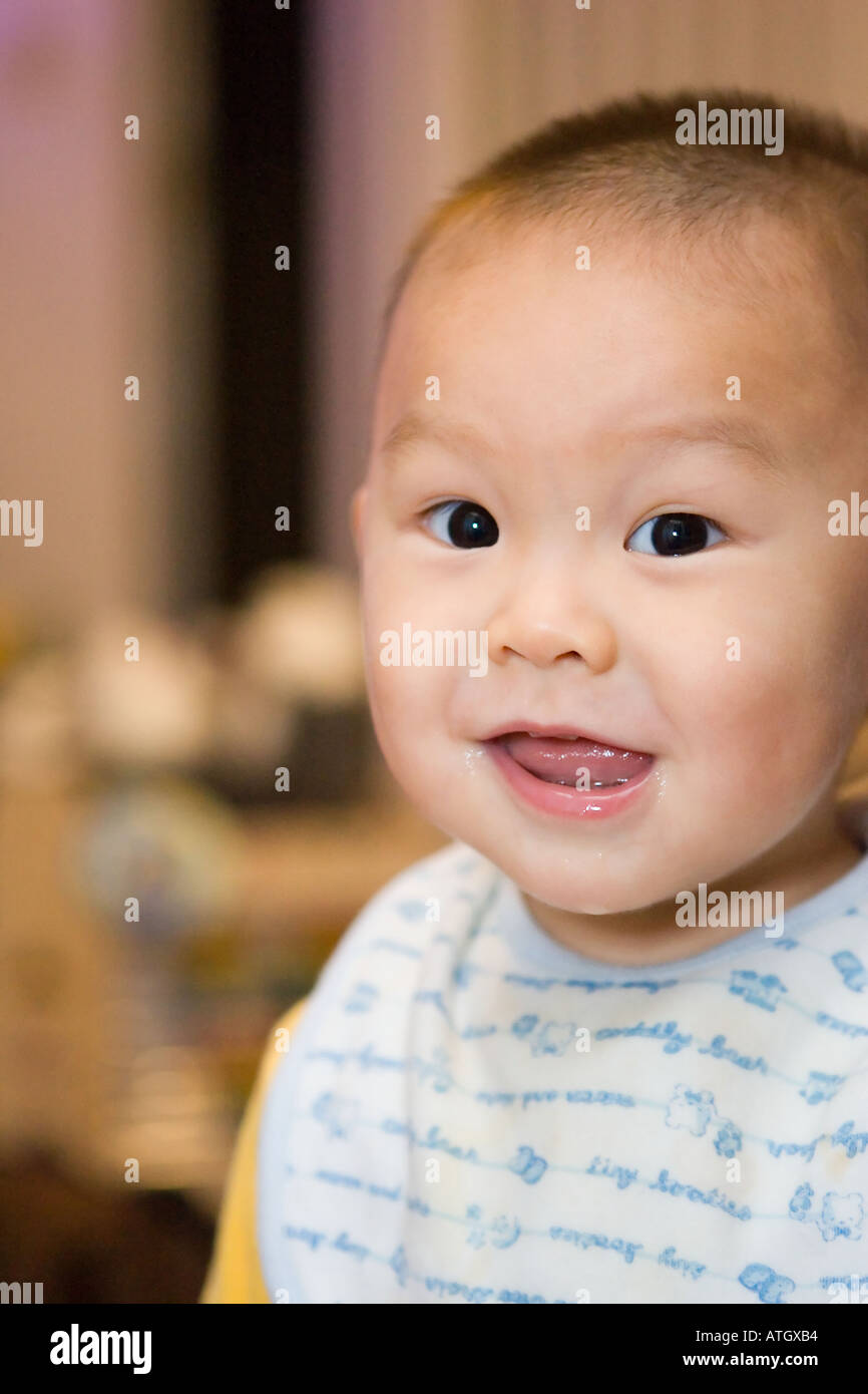 Asian boy smiling hi-res stock photography and images - Alamy