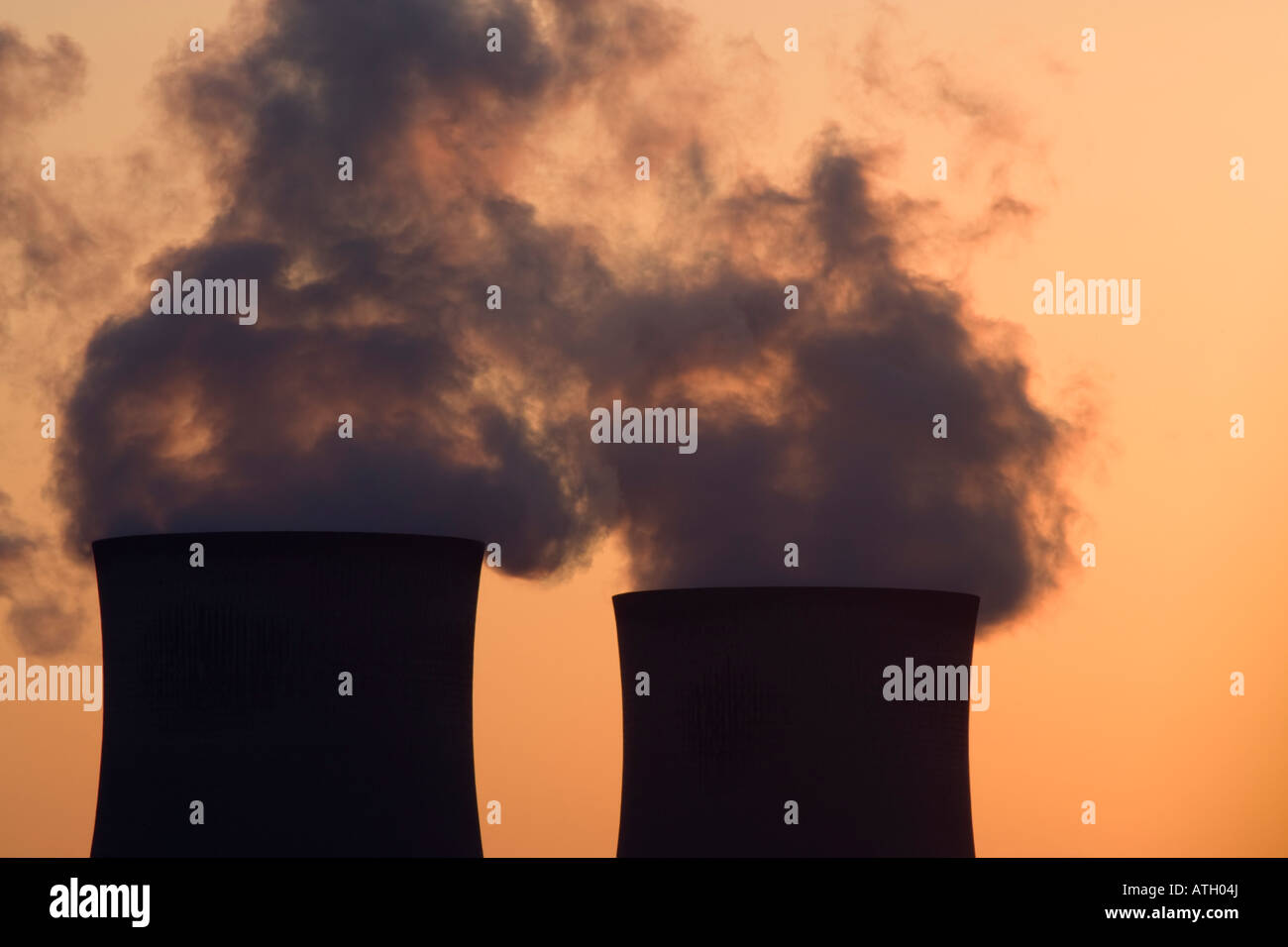 Power station cooling towers, Didcot, UK Stock Photo
