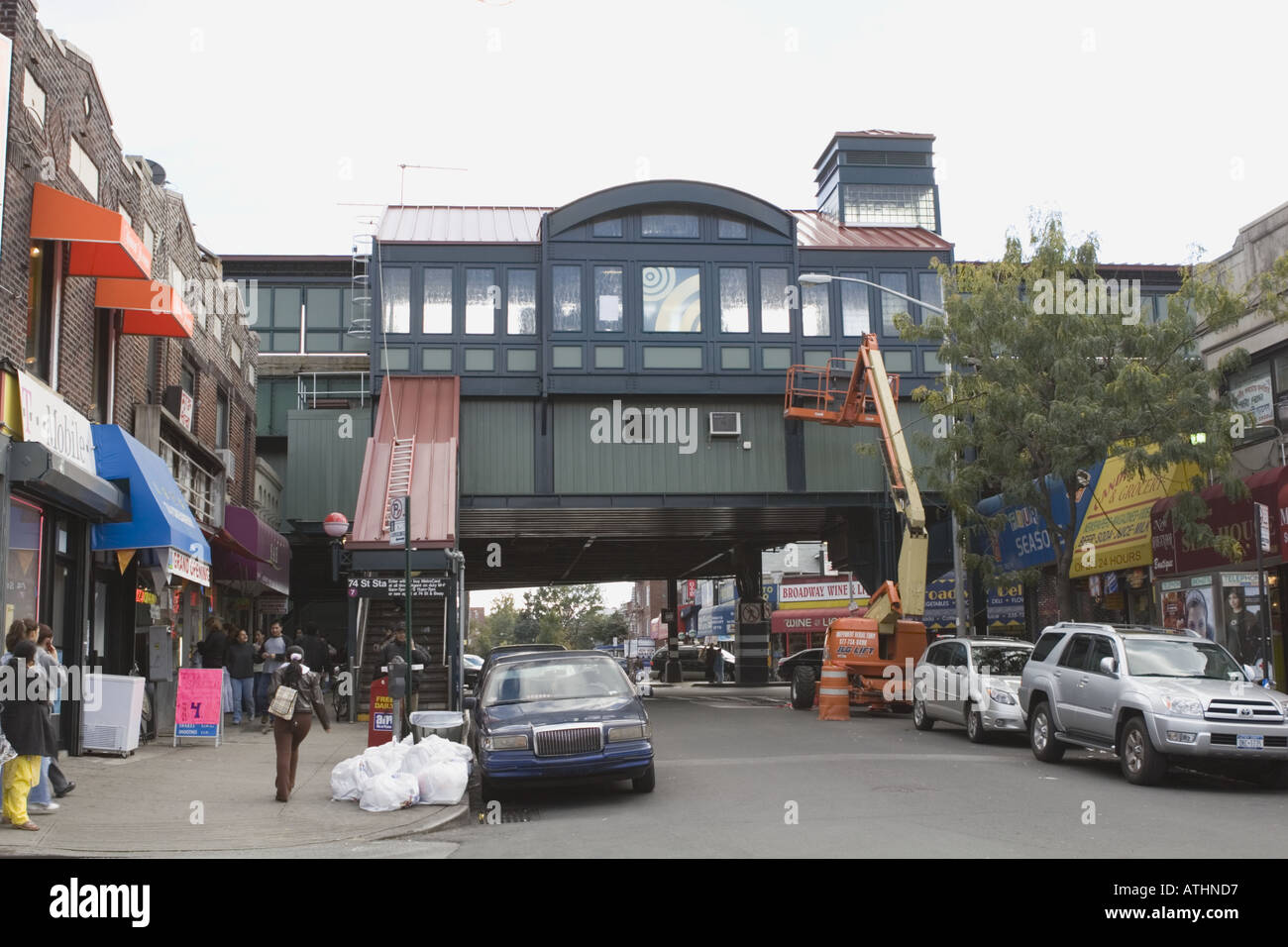 Elevated el train Roosevelt Avenue Queens as seen in movie French Connection Stock Photo Alamy