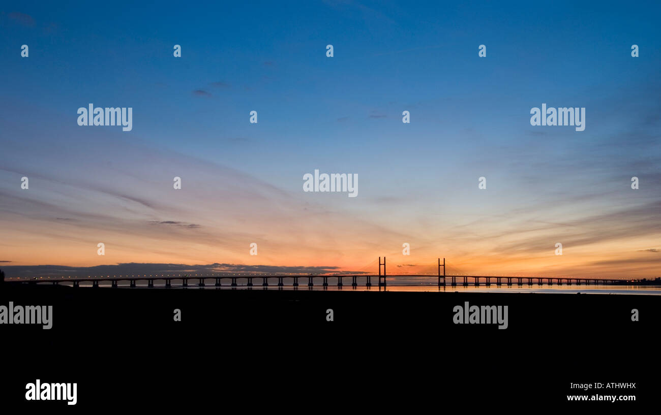 The Second Severn Crossing (opened 1996), Bristol, UK. Sunset view from Aust, near Bristol, on the English side of the River Severn Stock Photo