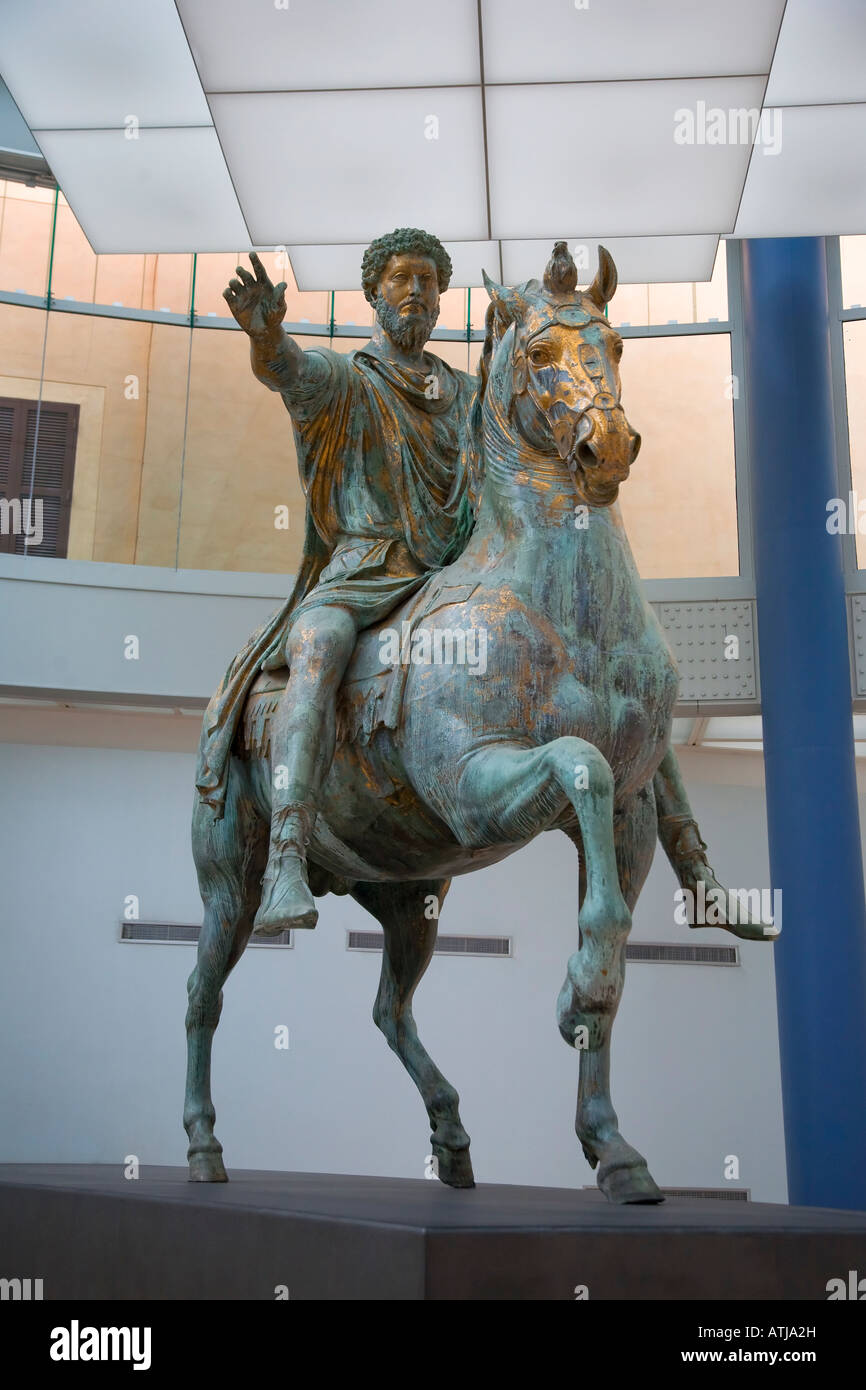 Statua di Marco Aurelio, Museo Capitolino, Campidoglio, Roma, Italia Foto  stock - Alamy