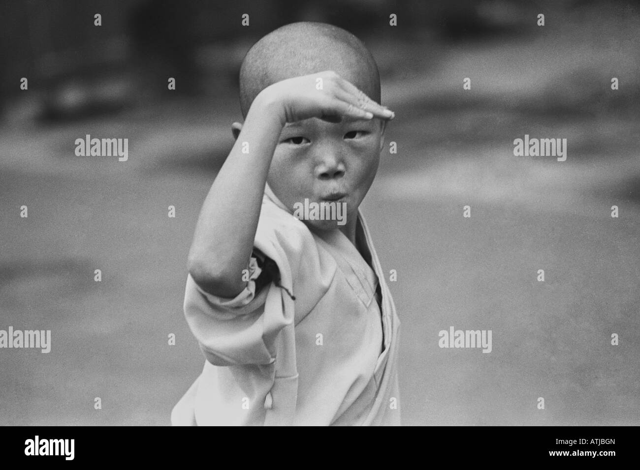 Shaolin monks monk Black and White Stock Photos & Images - Alamy